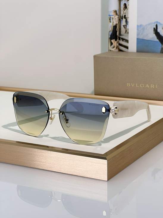 Picture of Bvlgari Sunglasses _SKUfw80444232fw